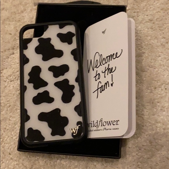 Wildflower Cow print phone case (iphone 6/7/8) - Picture 3 of 4